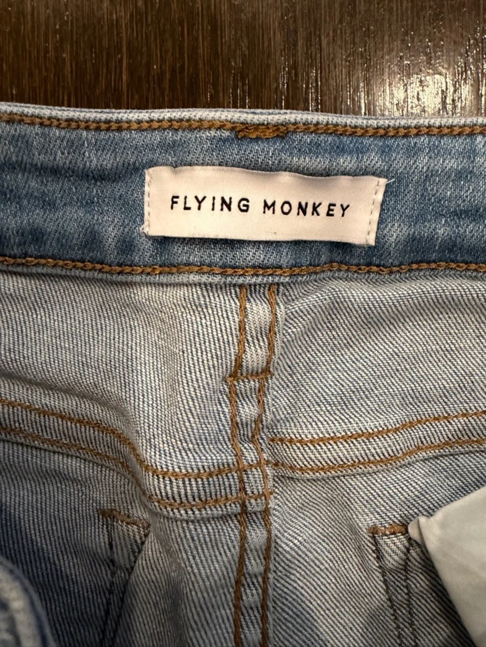 Women’s Flying Monkey Light Wash Distressed Flare Jeans Size 26 - Picture 2 of 5